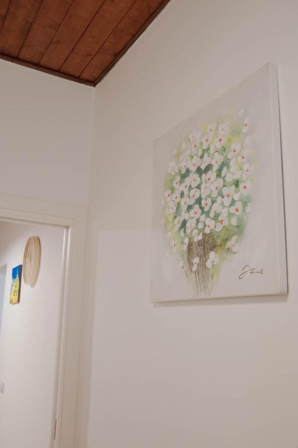 Ideisini'S Apartment Palermo Buitenkant foto